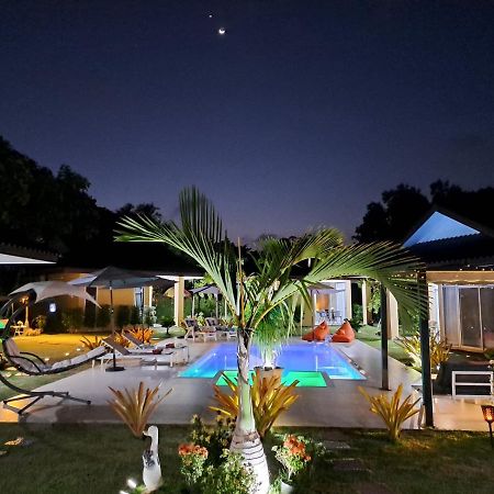 Pool Villa, Resort, Mae Ramphueng Beach, Ban Phe, Rayong, Residence M Thailand (Adults Only) Ban Chamrung Exterior photo
